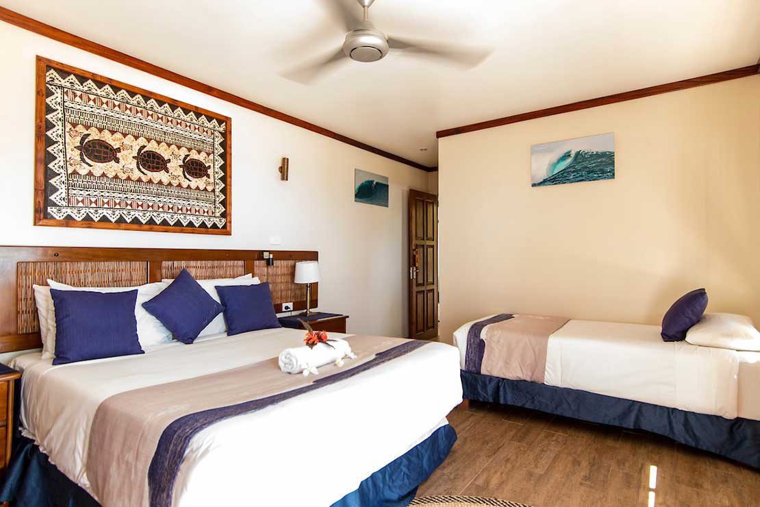 Pool-Suite-Namotu-Island-accommodation-bedroom