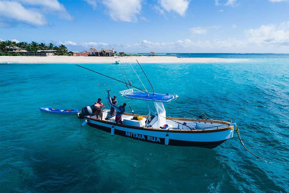 mitaia-rua-fishing-charter-boat-namotu-island-fiji