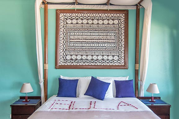 namotu-island-villa-suite-accommodation-bed