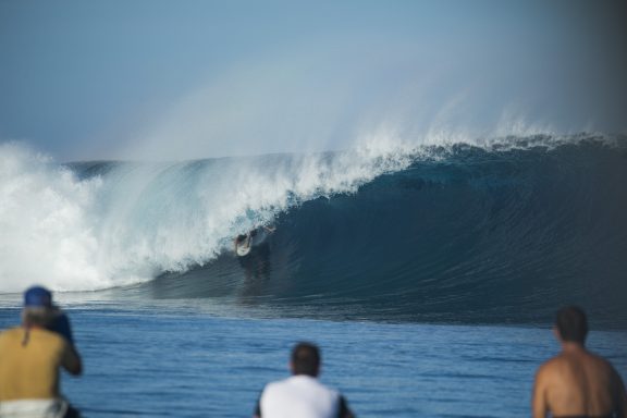 cloudbreak fiji barrel joli stu gibson