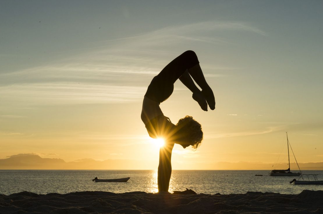 scorpion handstand