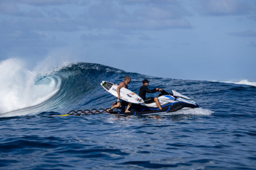 mick fanning ben wilson jet ski namotu cloudbreak