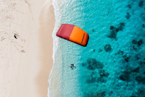 kitesurfing fiji slingshot kites on namotu
