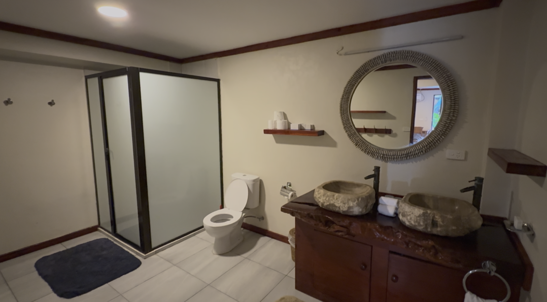 mana suite bathroom 